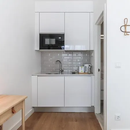 Principe Real Cozy Bright With Ac Appartamento Lisbona