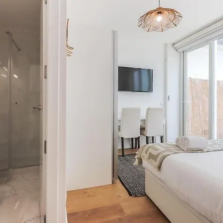 Principe Real Cozy Bright With Ac Appartamento